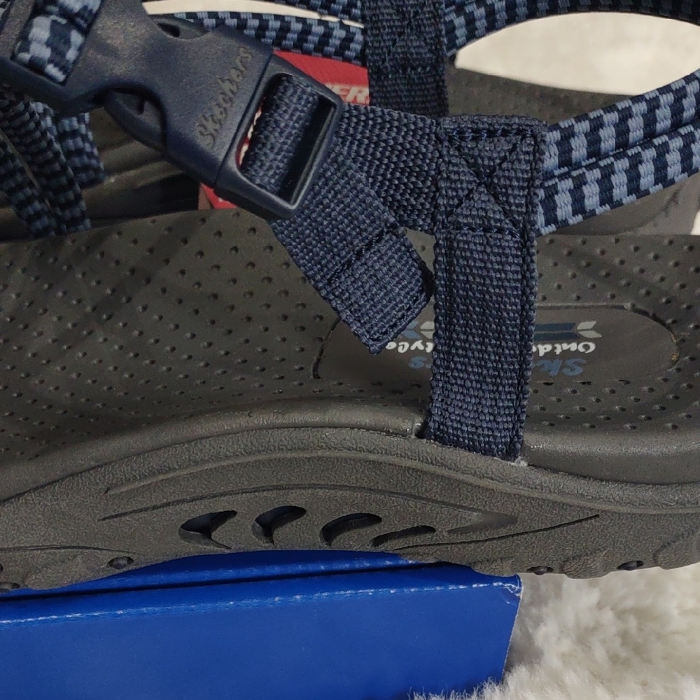 Skechers Blue Strappy Sandals, Size 10 - Picture 4 of 17